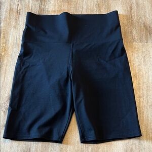 Miraclesuit Women's Black Shapewear Shorts L